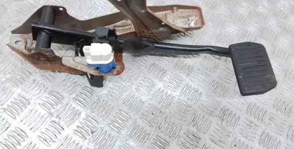 Volvo XC60 Brake pedal 31341100