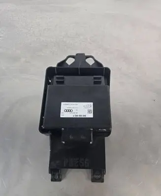 Audi A7 S7 4G Voltage converter/converter module 8K0959663F 120012874