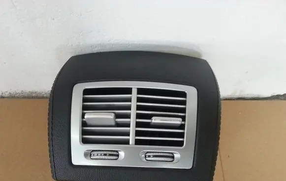 Mercedes-Benz CL C216 Rear air vent grill 