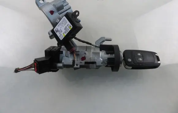 Opel Insignia A Ignition lock F00HJ00363 25799293
