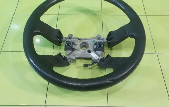 Mitsubishi Outlander Steering wheel 61278001B 61277373