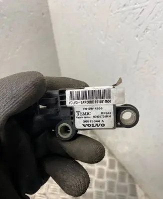Volvo S40, V40 Airbag deployment crash/impact sensor 30613044A F012814556