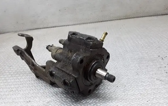 Fuel injection high pressure pump