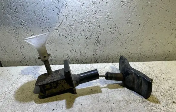 Dodge VAN RAM Spare wheel mounting bracket 