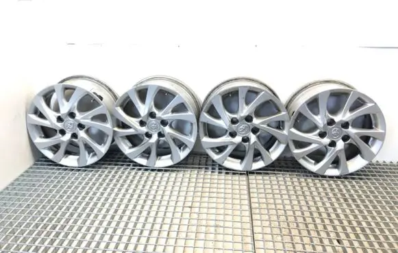Toyota Auris E180 R17 alloy rim 