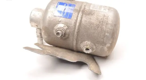 Volvo S90, V90 Air suspension tank/reservoir 31492461