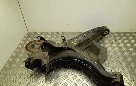Mercedes-Benz Vito Viano W447 Rear upper control arm/wishbone 726DG