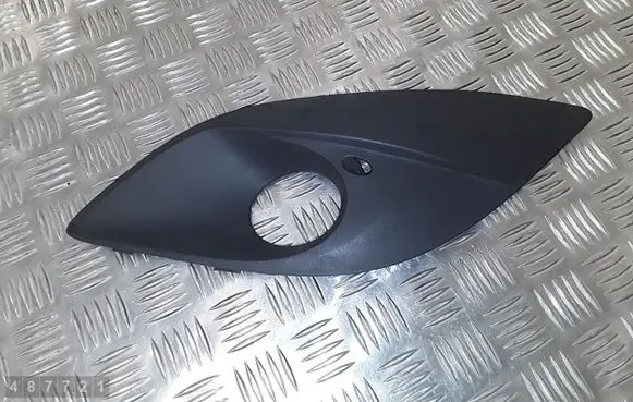 Opel Meriva B Front bumper lower grill 13267744
