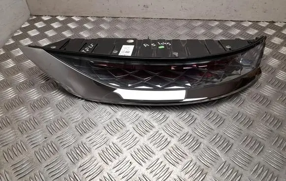 Rear/tail lights