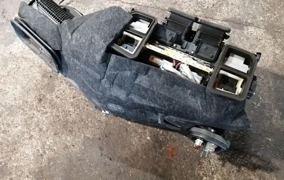 Mercedes-Benz E W212 Interior heater climate box assembly housing A2128305160 A2048300461