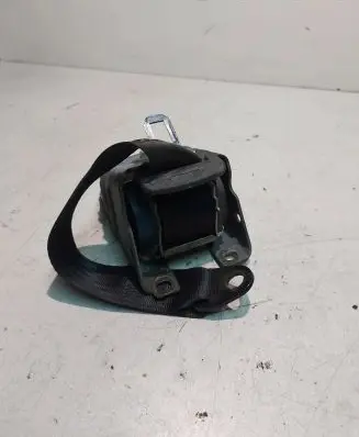 Alfa Romeo 159 Rear seatbelt