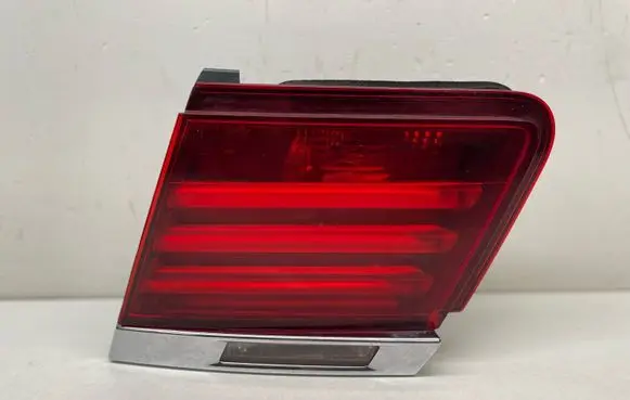 BMW 7 F01 F02 F03 F04 Tailgate rear/tail lights 7300272