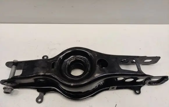 Chevrolet Camaro Rear upper control arm/wishbone 23282357RH
