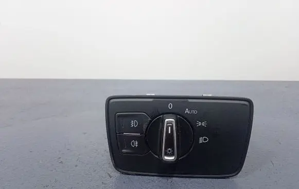 Volkswagen PASSAT CC Light switch 3G0941633H