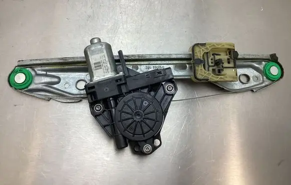 Volvo V70 Rear door window regulator motor 966265101 WR12719