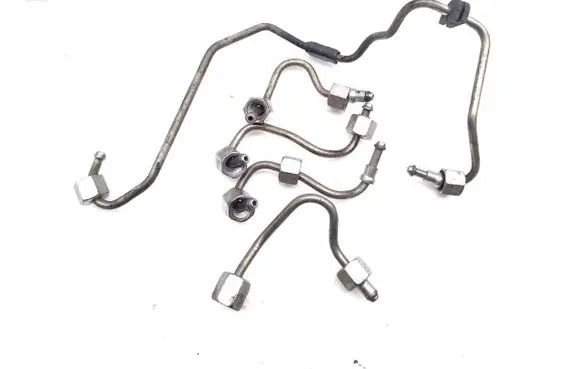 BMW 3 F30 F35 F31 Fuel injector supply line/pipe 