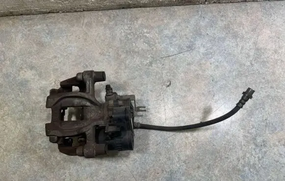 BMW i3 Rear brake caliper 6885532