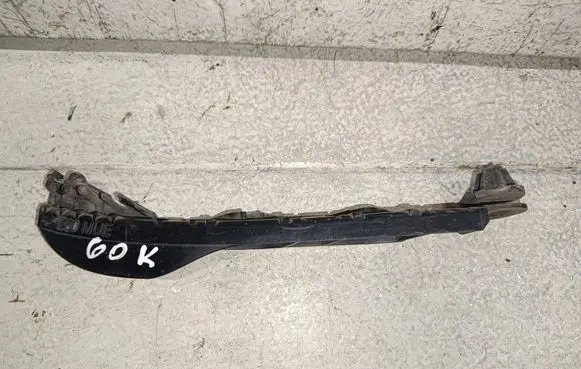 Front bumper mounting bracket