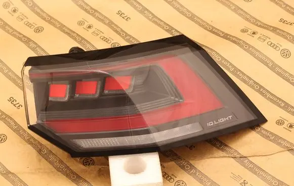 Volkswagen Golf VIII Rear/tail lights 5H0945208D