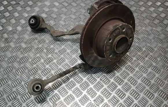 BMW 1 E81 E87 Front wheel hub spindle knuckle