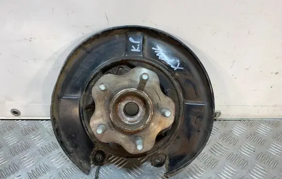 Nissan X-Trail T31 Rear wheel hub