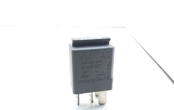 Volkswagen PASSAT B6 Hazard warning light relay 1K0951253 29200077
