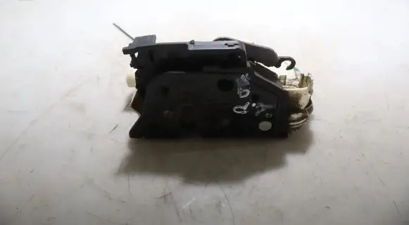 Seat Leon (1P) Front door lock