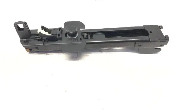 Audi Q7 4L Seat belt height adjuster 8E0857833F SDL203680 00444