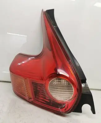 Nissan Juke I F15 Rear/tail lights