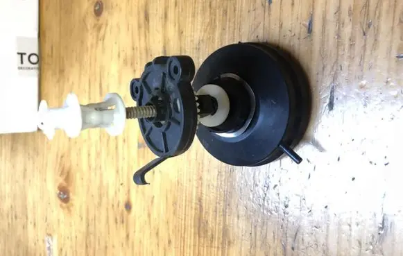 Mercedes-Benz E W210 Headlight level adjustment motor 0008006875