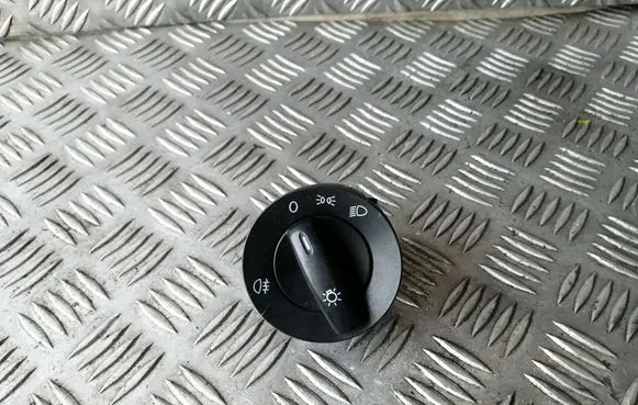 Light switch