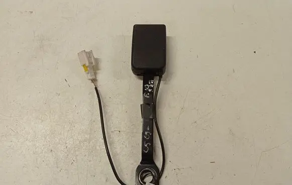 Citroen C5 Front seatbelt buckle 6235071F1904