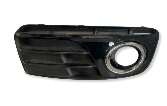 Audi Q5 SQ5 Front fog light trim/grill 8R0807682J