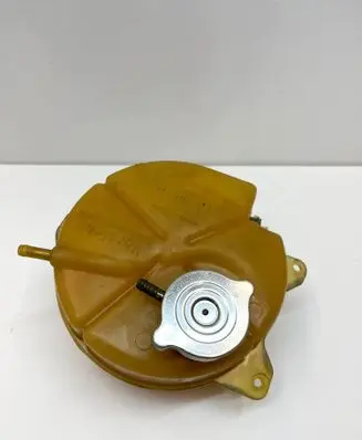 Mercedes-Benz SLC C107 Coolant expansion tank/reservoir A1075000549 1075000549