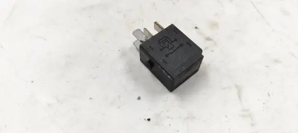 Mercedes-Benz C W203 Other relay 4RA00781300 12V20A