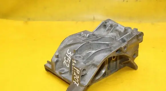 Peugeot 207 Other engine bay part 9646075210