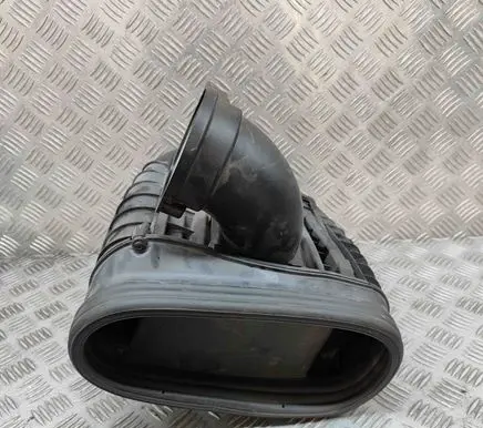Porsche Macan (95B) Intake resonator 95B129601