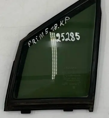 Toyota Prius Prime Front door vent window glass four-door 