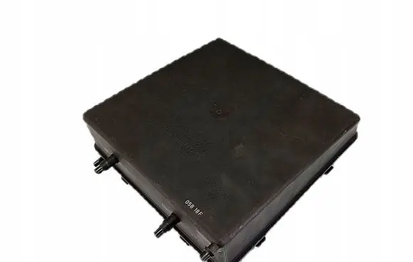 Vacuum air tank