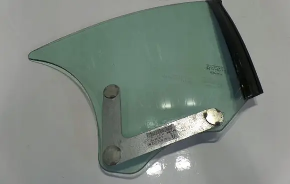 Peugeot 207 CC Front triangle window/glass 9680223380207CC