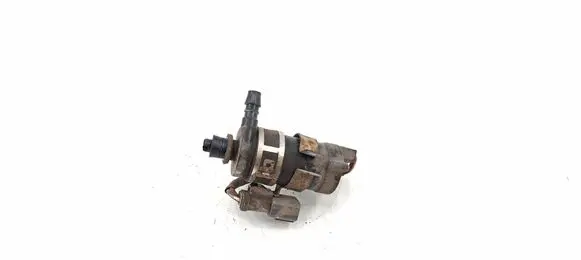Honda CR-V Headlight washer pump 22613