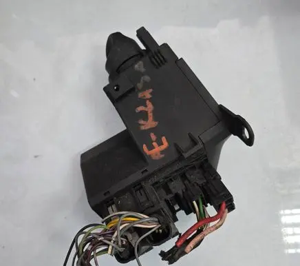 Mercedes-Benz E W210 Light switch 2105450504