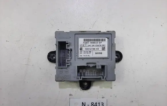 Volvo V70 Door control unit/module 7G9T14B533BF