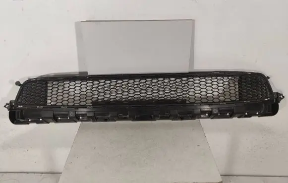 Renault Trafic III (X82) Front bumper lower grill 622544919R