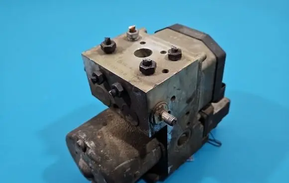 Volkswagen PASSAT B5.5 ABS Pump 0273004283 IMPRK1534922