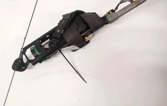 Volvo V70 Front seatbelt