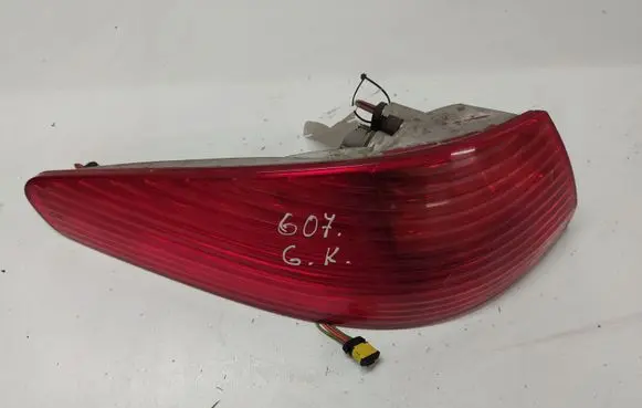 Peugeot 607 Rear/tail lights 96295392