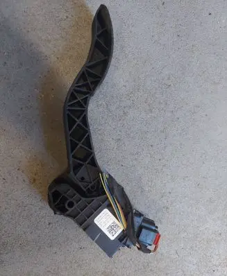 Volkswagen Up Accelerator throttle pedal 1S1721503A 6PV01062120