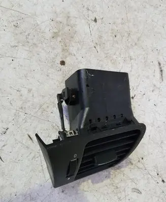 Subaru Outback Dashboard side air vent grill/cover trim