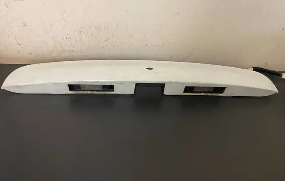 Nissan Note (E11) Trunk door license plate light bar 908109U01A